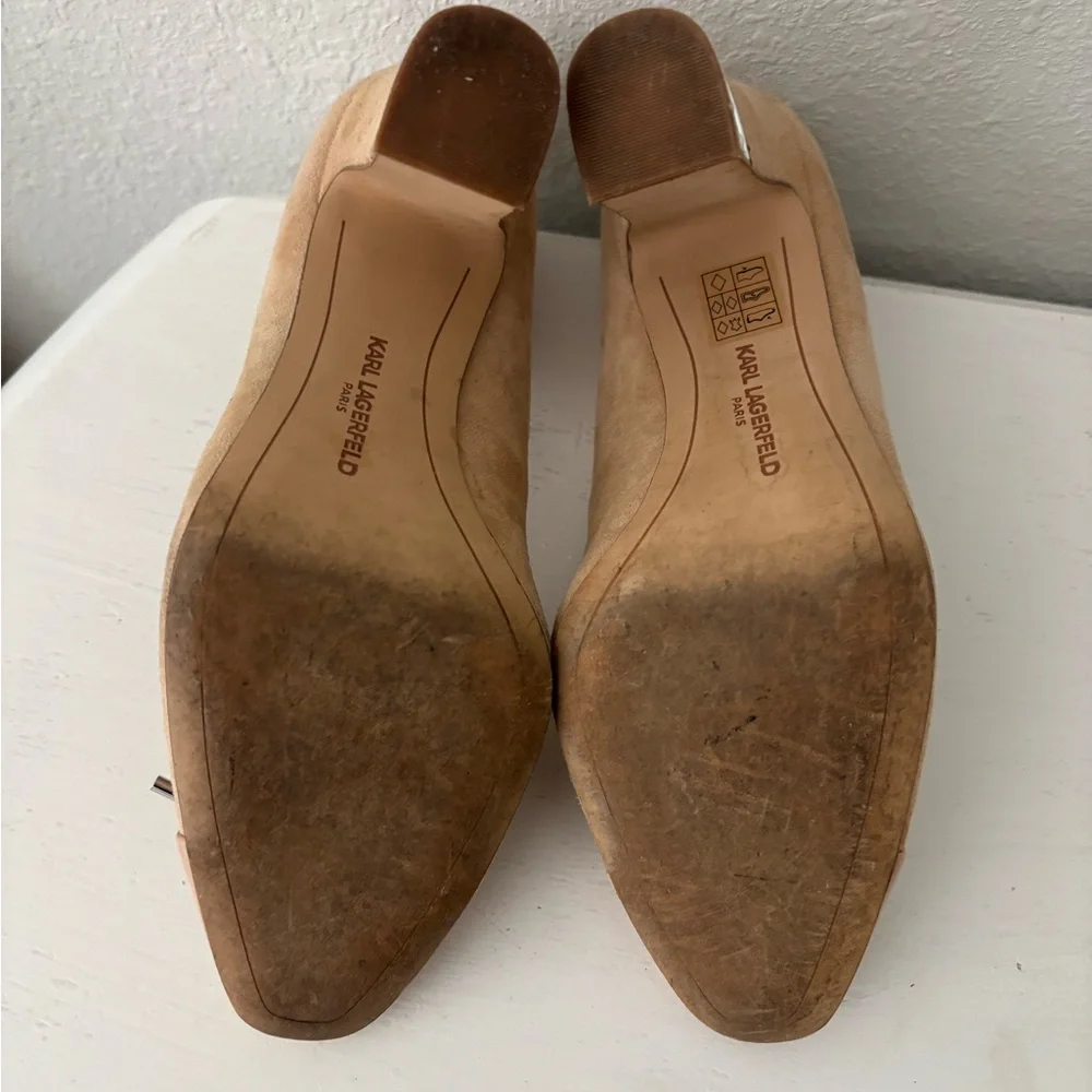 Karl Lagerfeld Naves Cap Round Toe Bow Block Heel Pearls Suede Nude Pumps